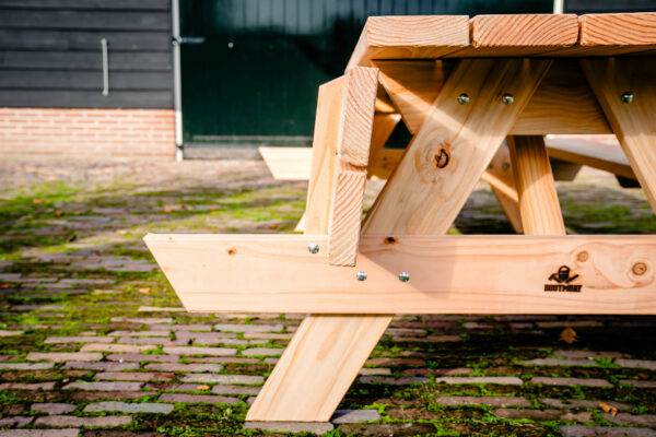 Douglas picknicktafel met opklapbare banken